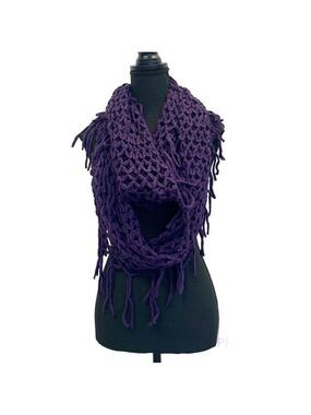 STEVE Madden purple fringe infinity scarf stretchy fall winter